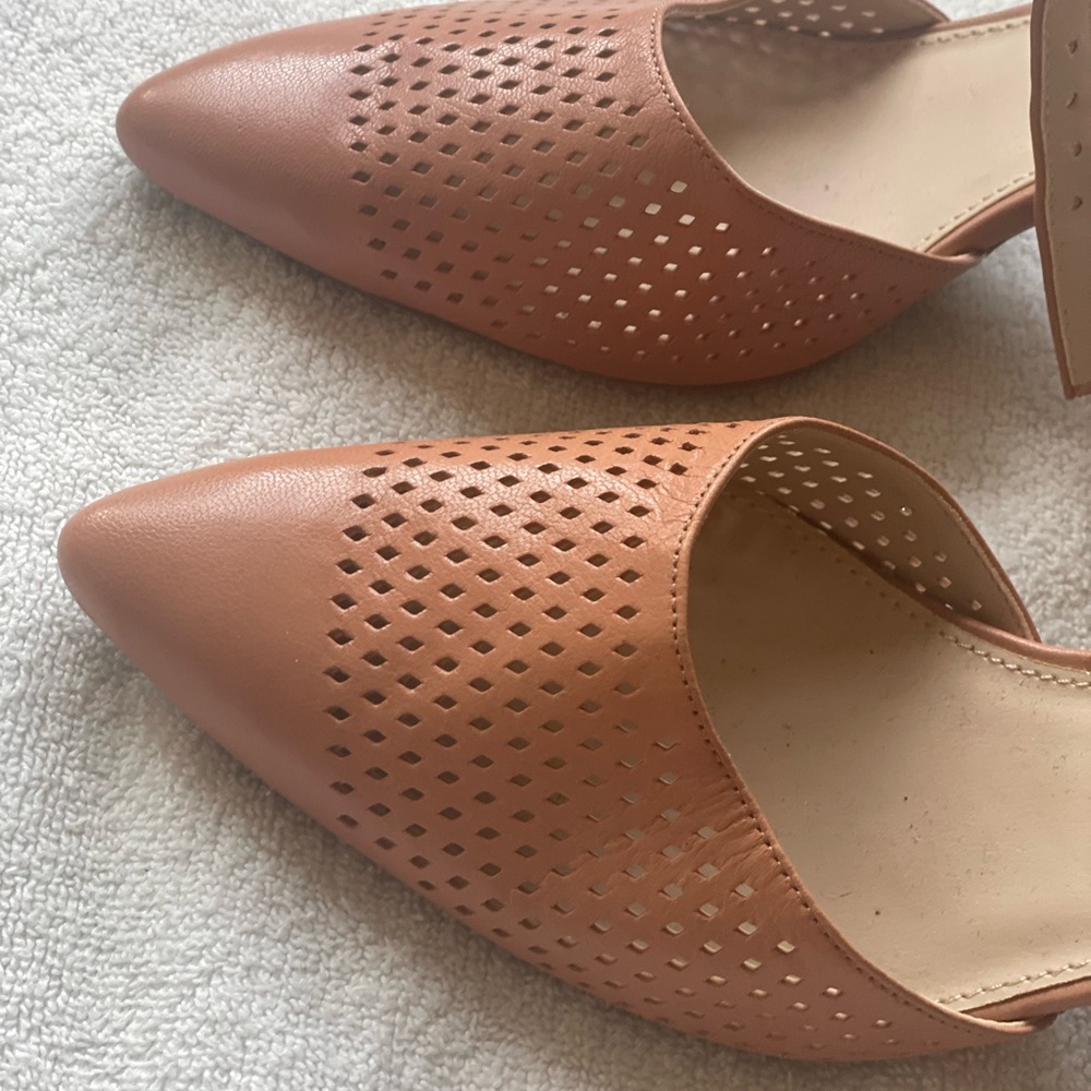 Shoes - Picture 4 of 10